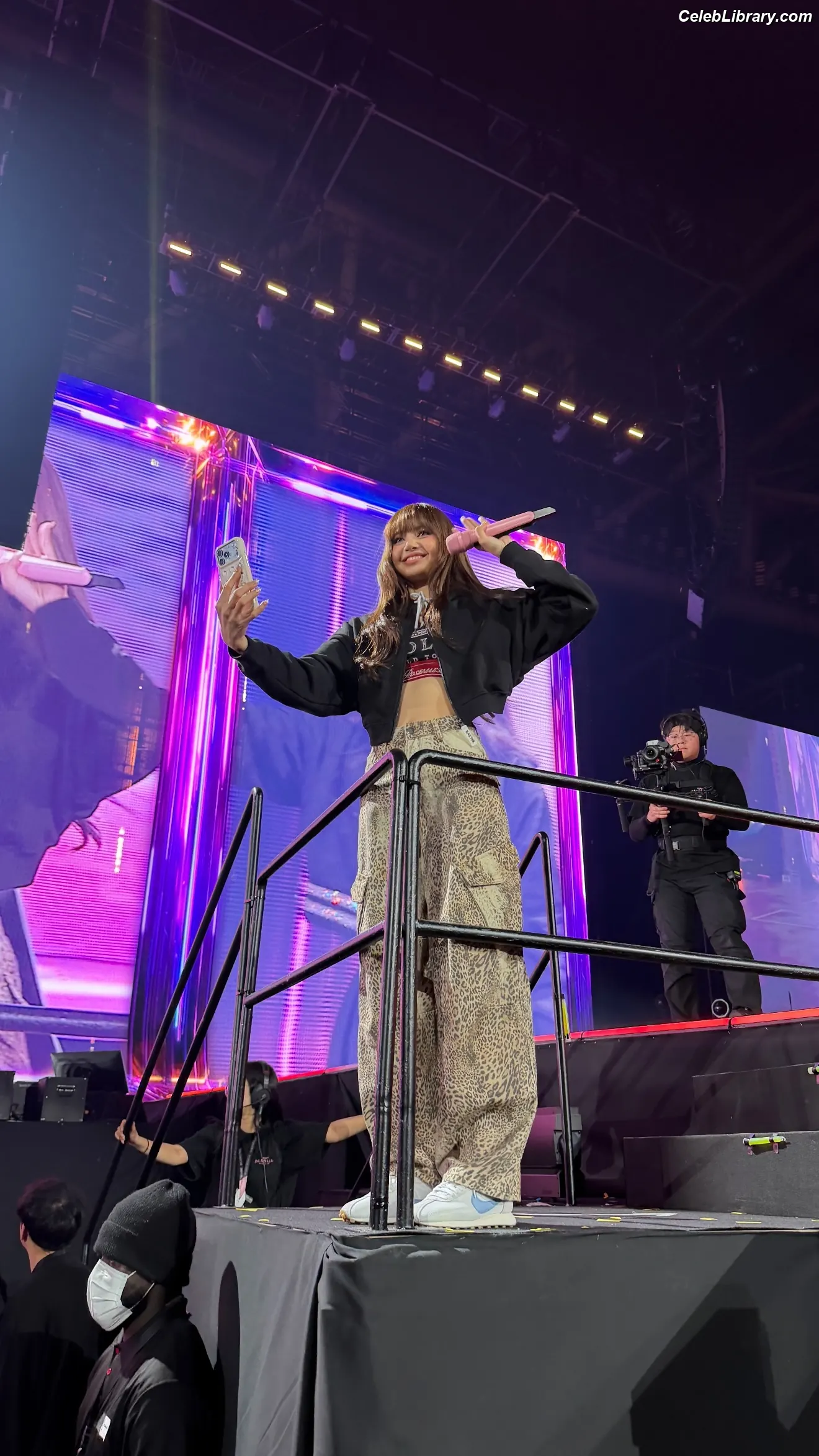 Lisa  BLΛƆKPIИK (Blackpink) photo 19 of 6182