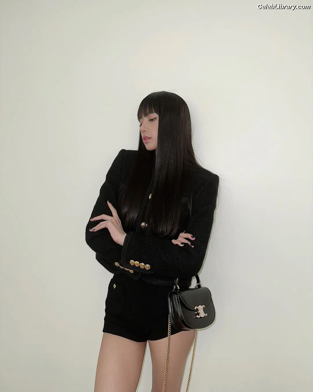 Lisa BLΛƆKPIИK (Blackpink) photo 21 of 6182