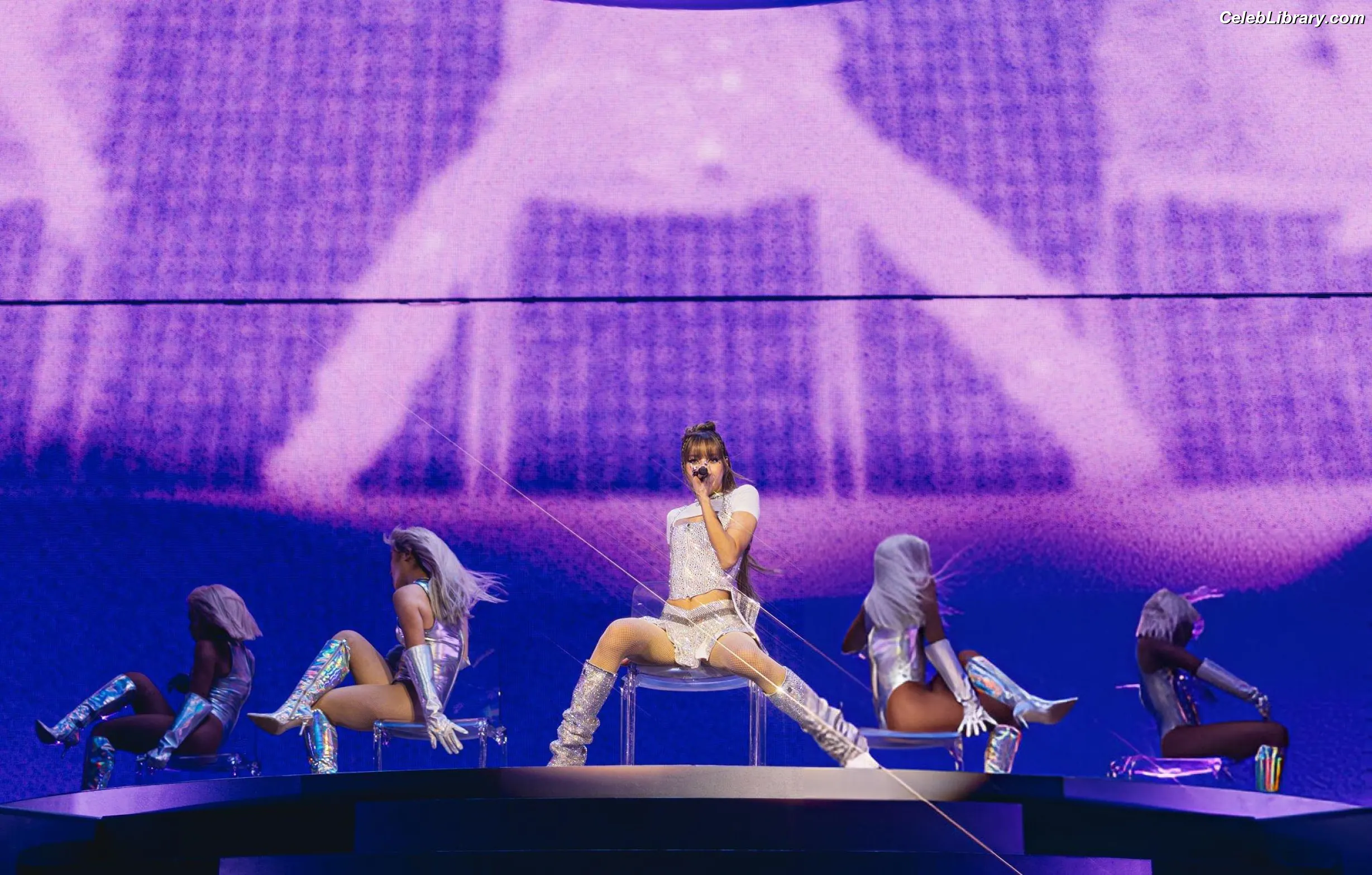 Lisa  BLΛƆKPIИK (Blackpink) photo 13 of 6182