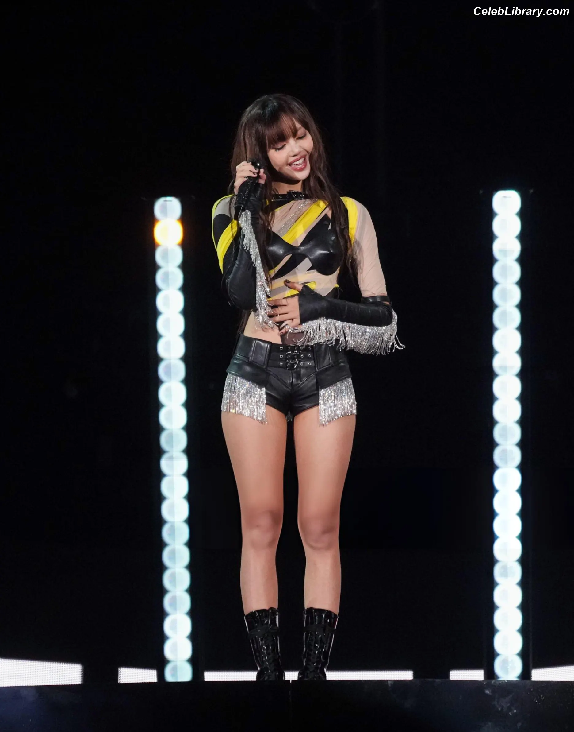 Lisa BLΛƆKPIИK (Blackpink) photo 9 of 6182