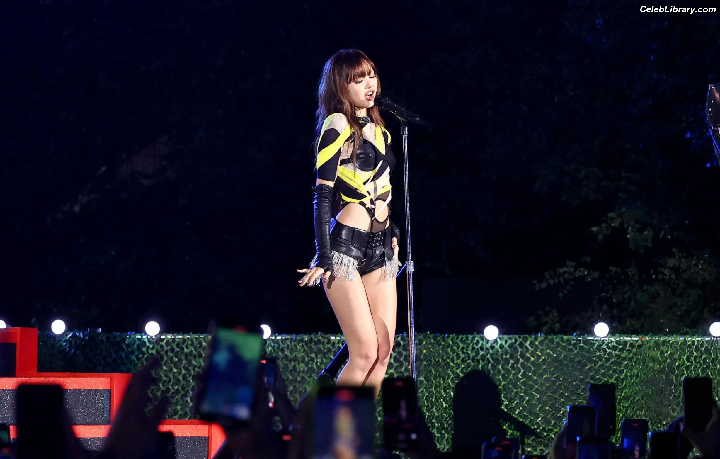 Lisa  BLΛƆKPIИK (Blackpink) photo 5 of 6182