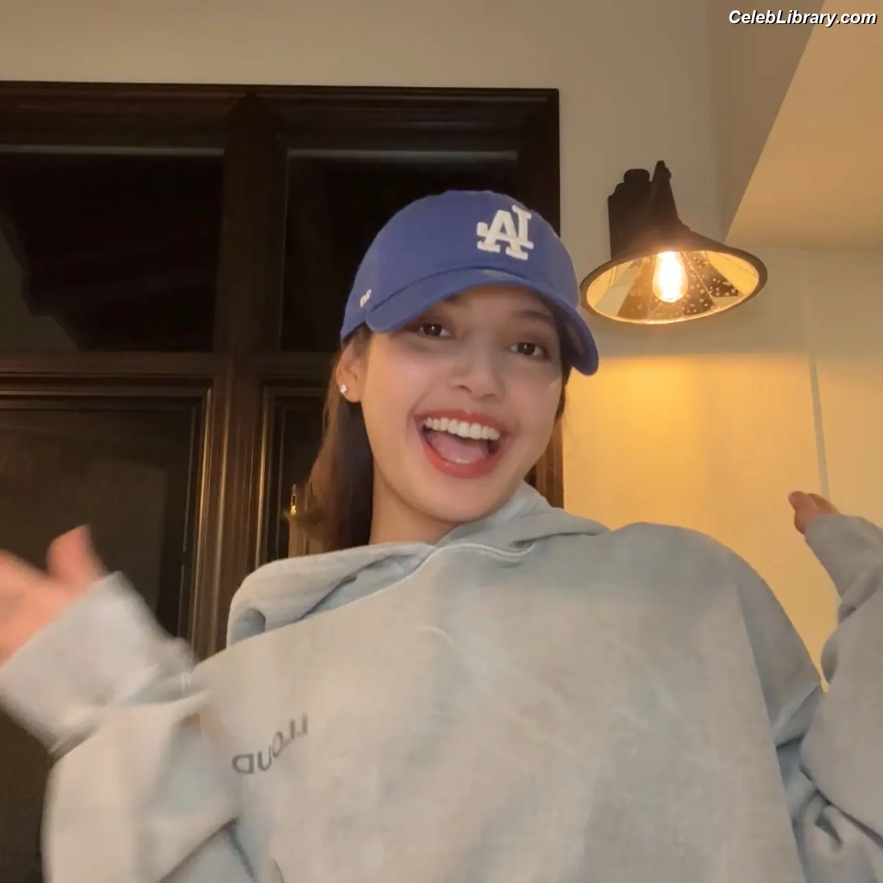 Lisa  BLΛƆKPIИK (Blackpink) photo 9 of 6182