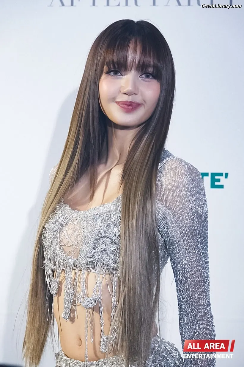 Lisa  BLΛƆKPIИK (Blackpink) photo 8 of 6182