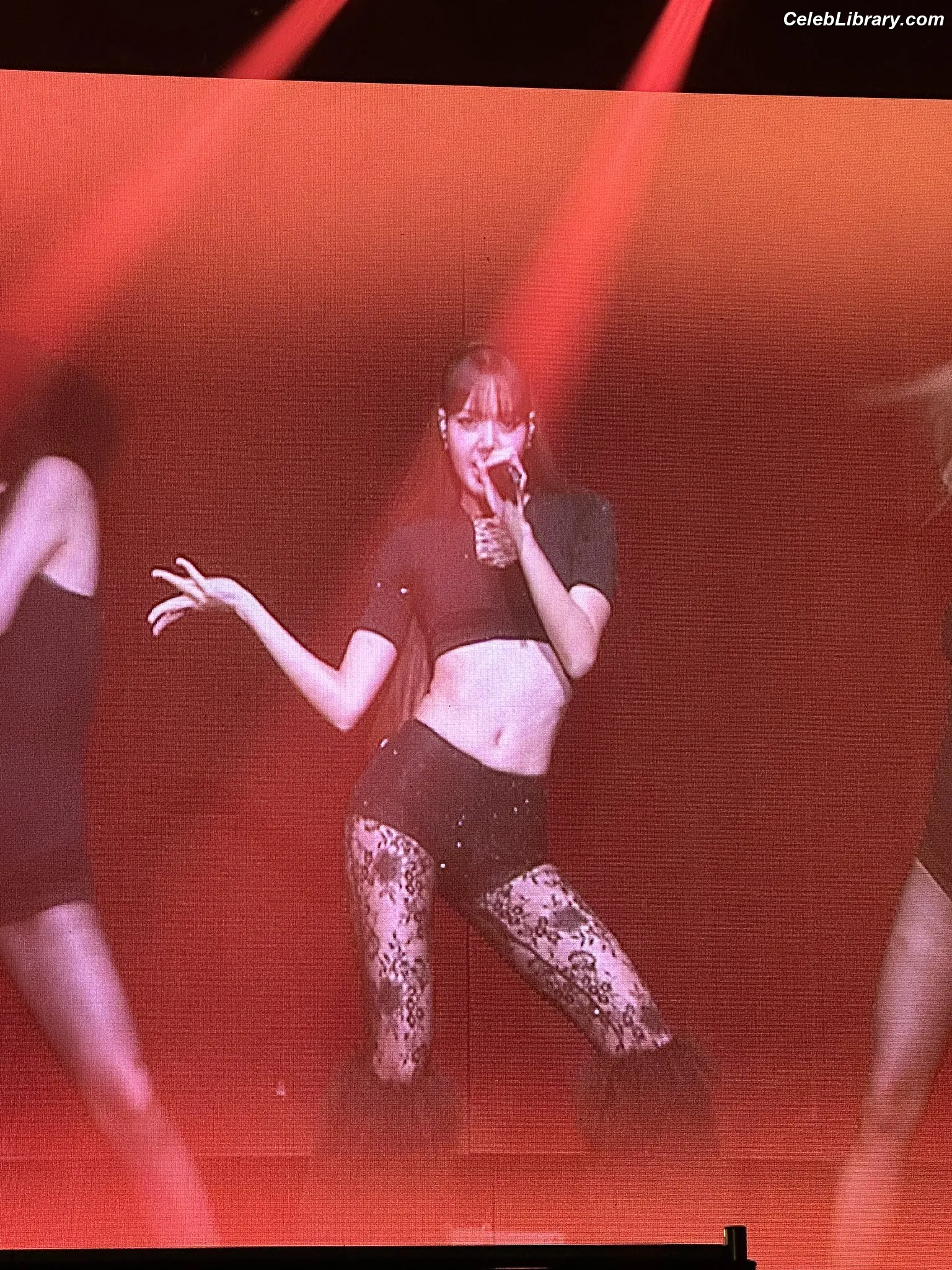 Lisa  BLΛƆKPIИK (Blackpink) photo 17 of 6182