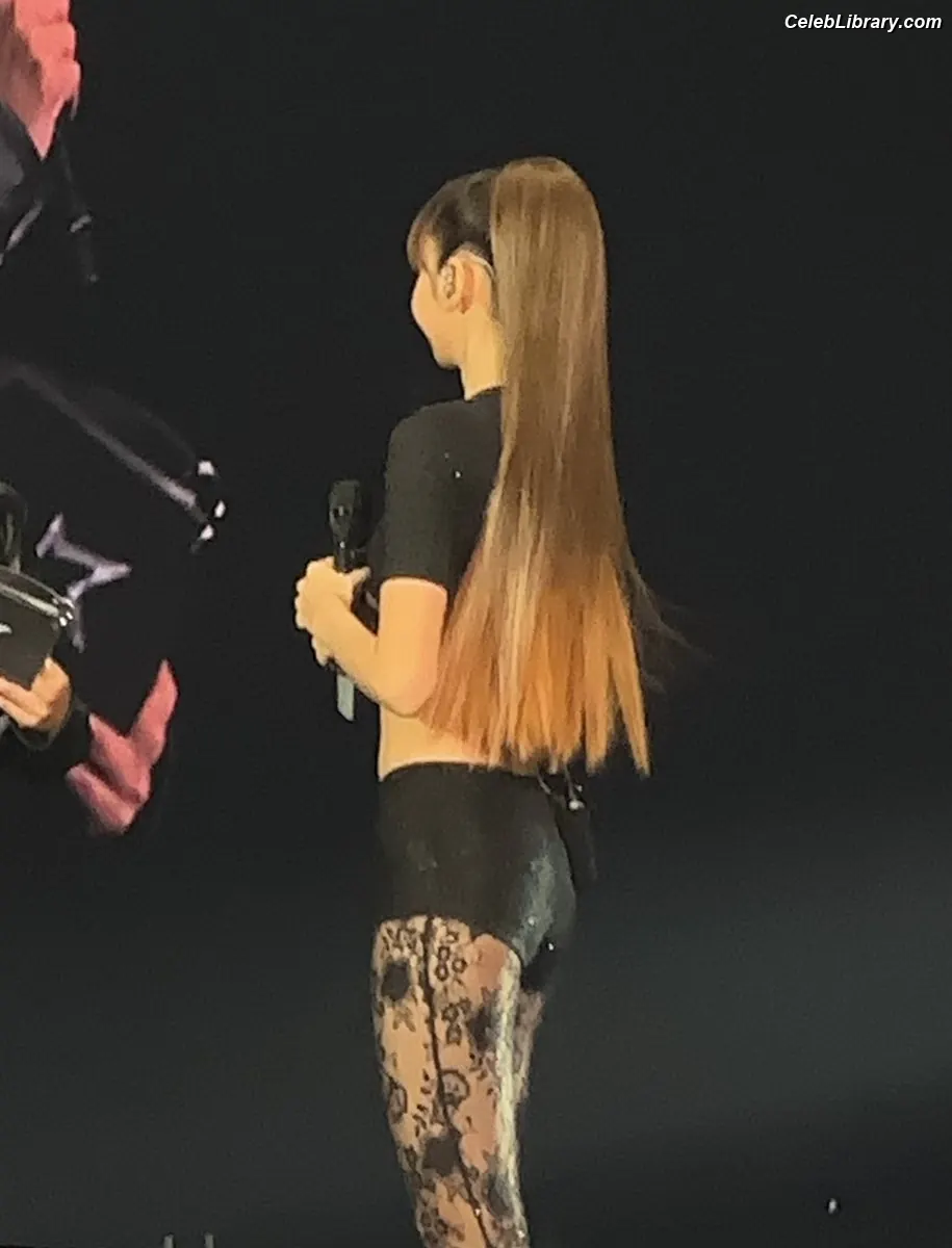 Lisa  BLΛƆKPIИK (Blackpink) photo 18 of 6182