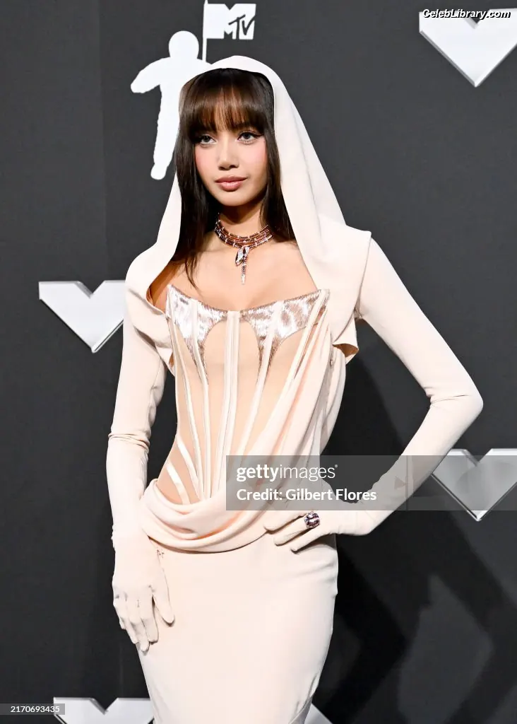 Lisa  BLΛƆKPIИK (Blackpink) photo 6 of 6182