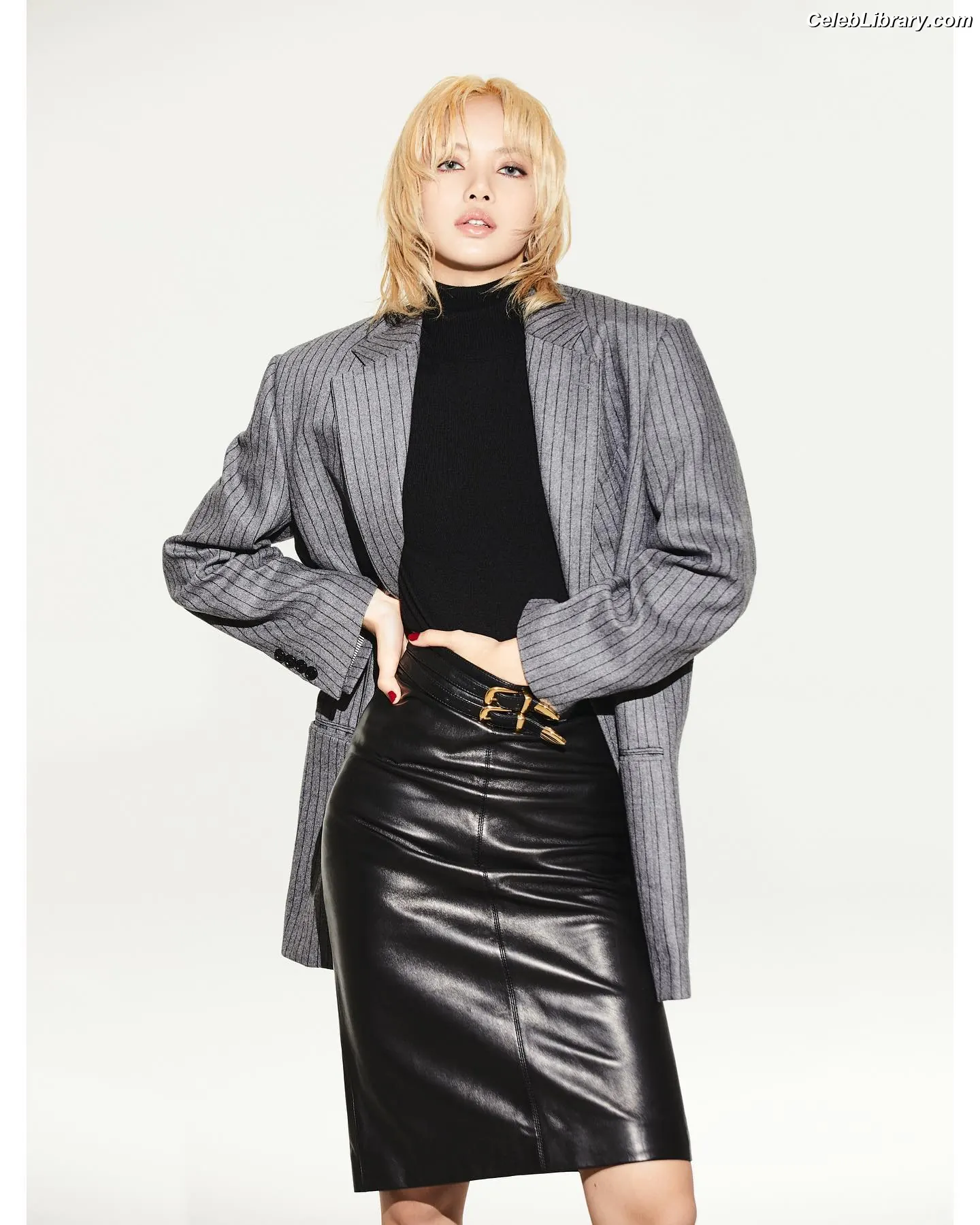 Lisa  BLΛƆKPIИK (Blackpink) photo 2 of 6182