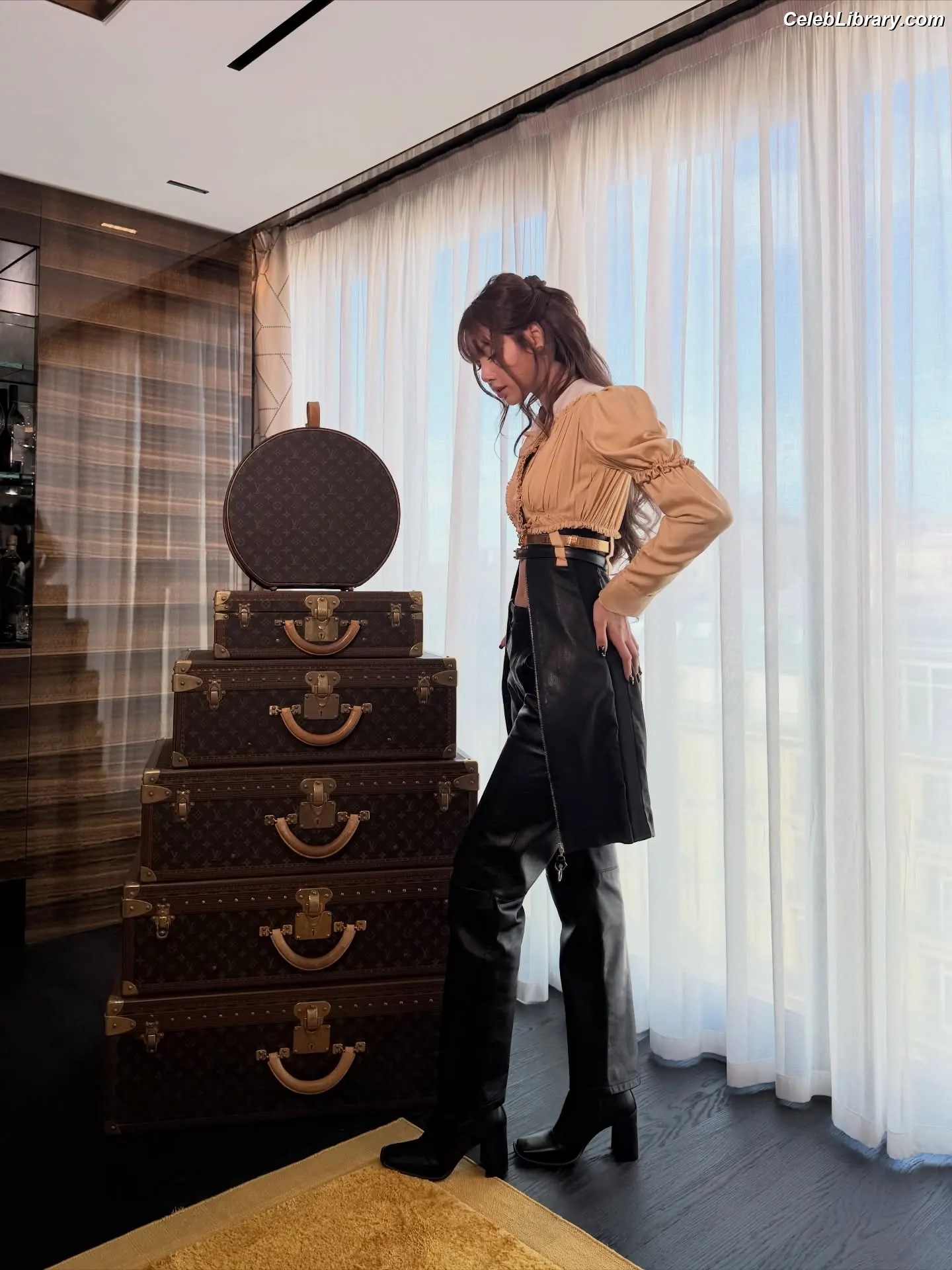 Lisa  BLΛƆKPIИK (Blackpink) photo 20 of 6182