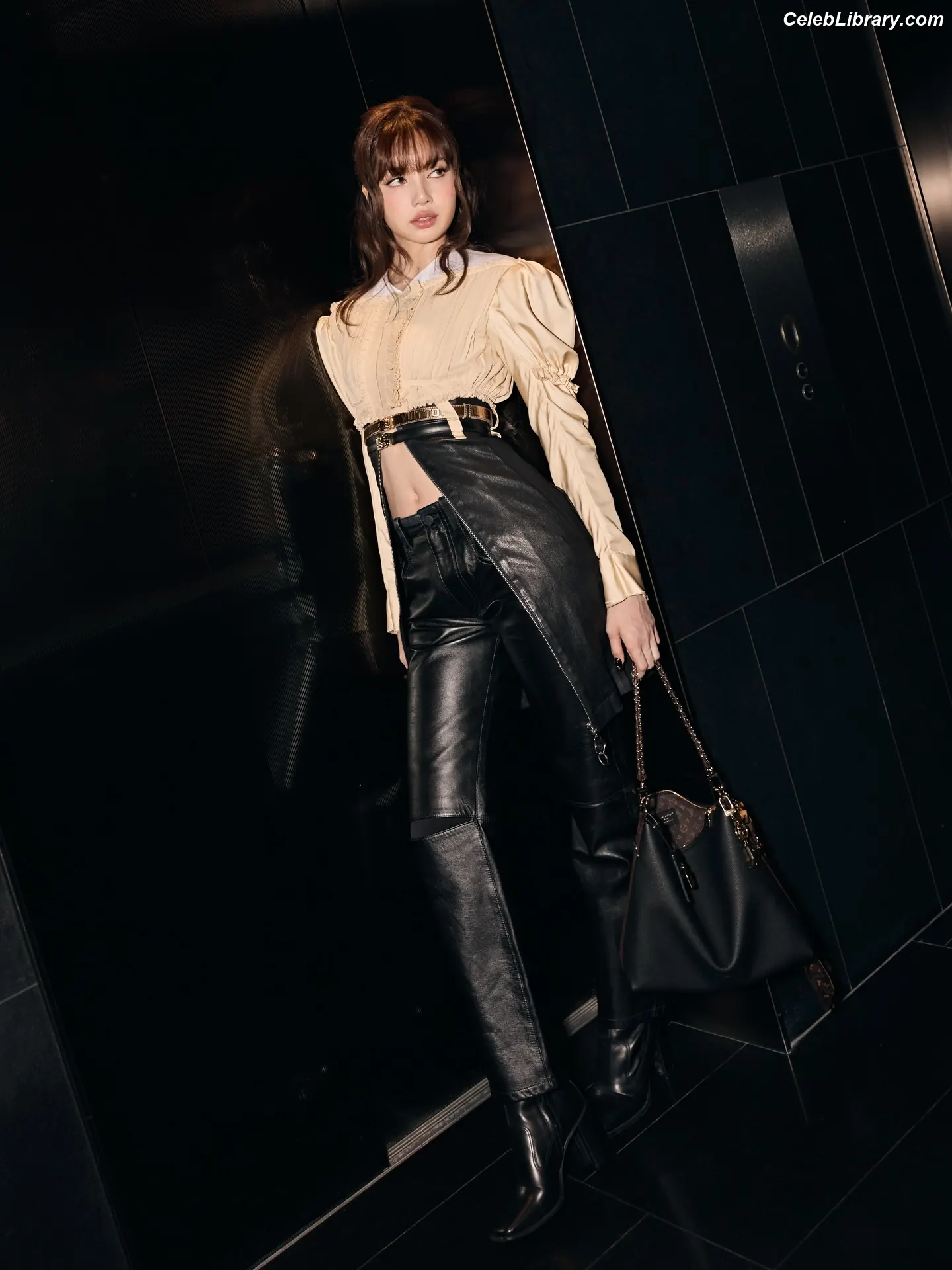 Lisa  BLΛƆKPIИK (Blackpink) photo 13 of 6182
