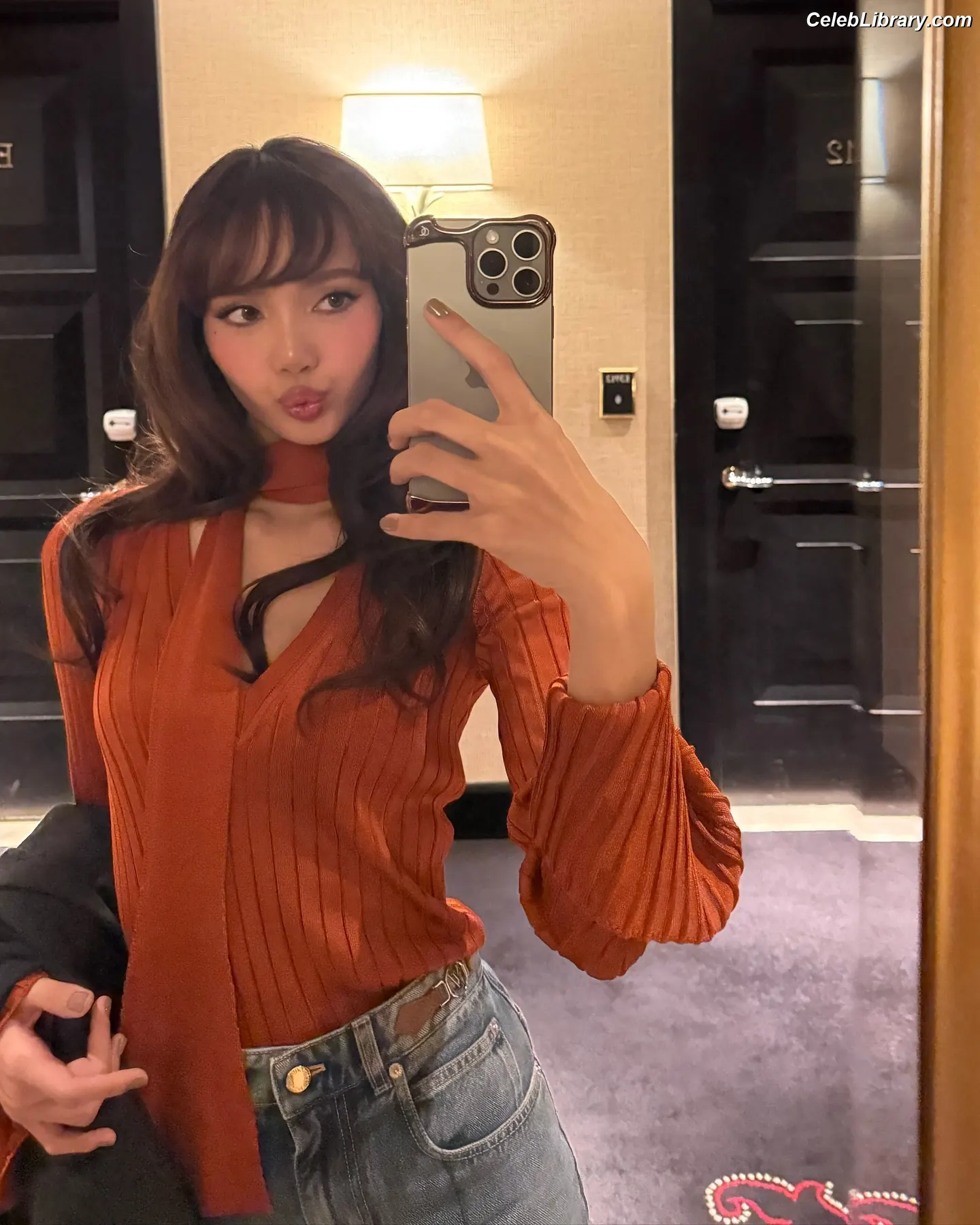 Lisa BLΛƆKPIИK (Blackpink) photo 15 of 6182