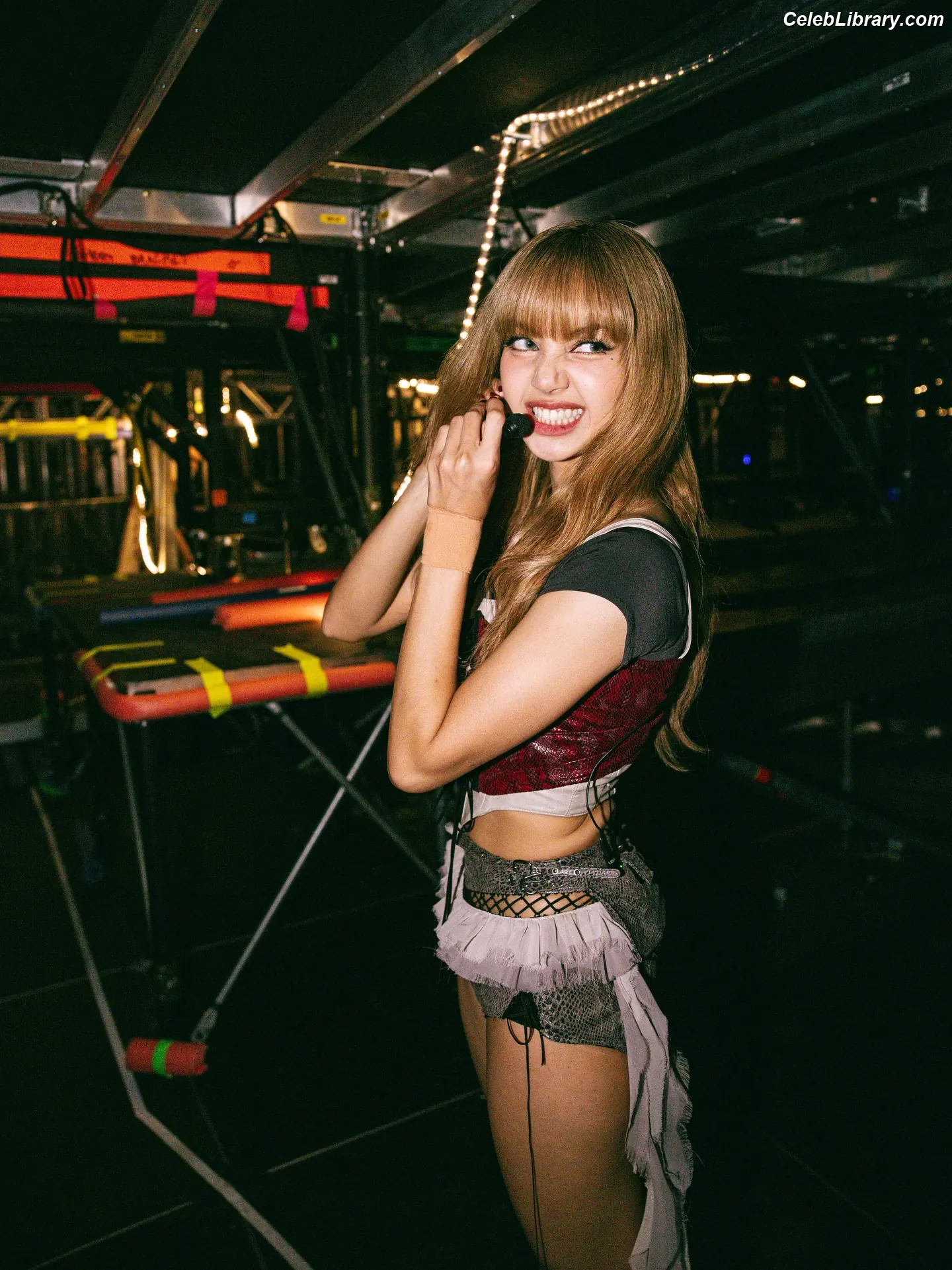 Lisa BLΛƆKPIИK (Blackpink) photo 8 of 6182