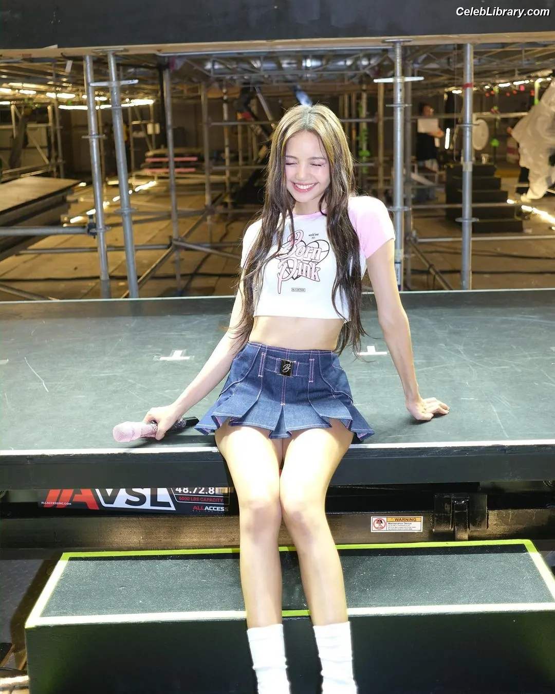 Lisa BLΛƆKPIИK (Blackpink) photo 18 of 6182