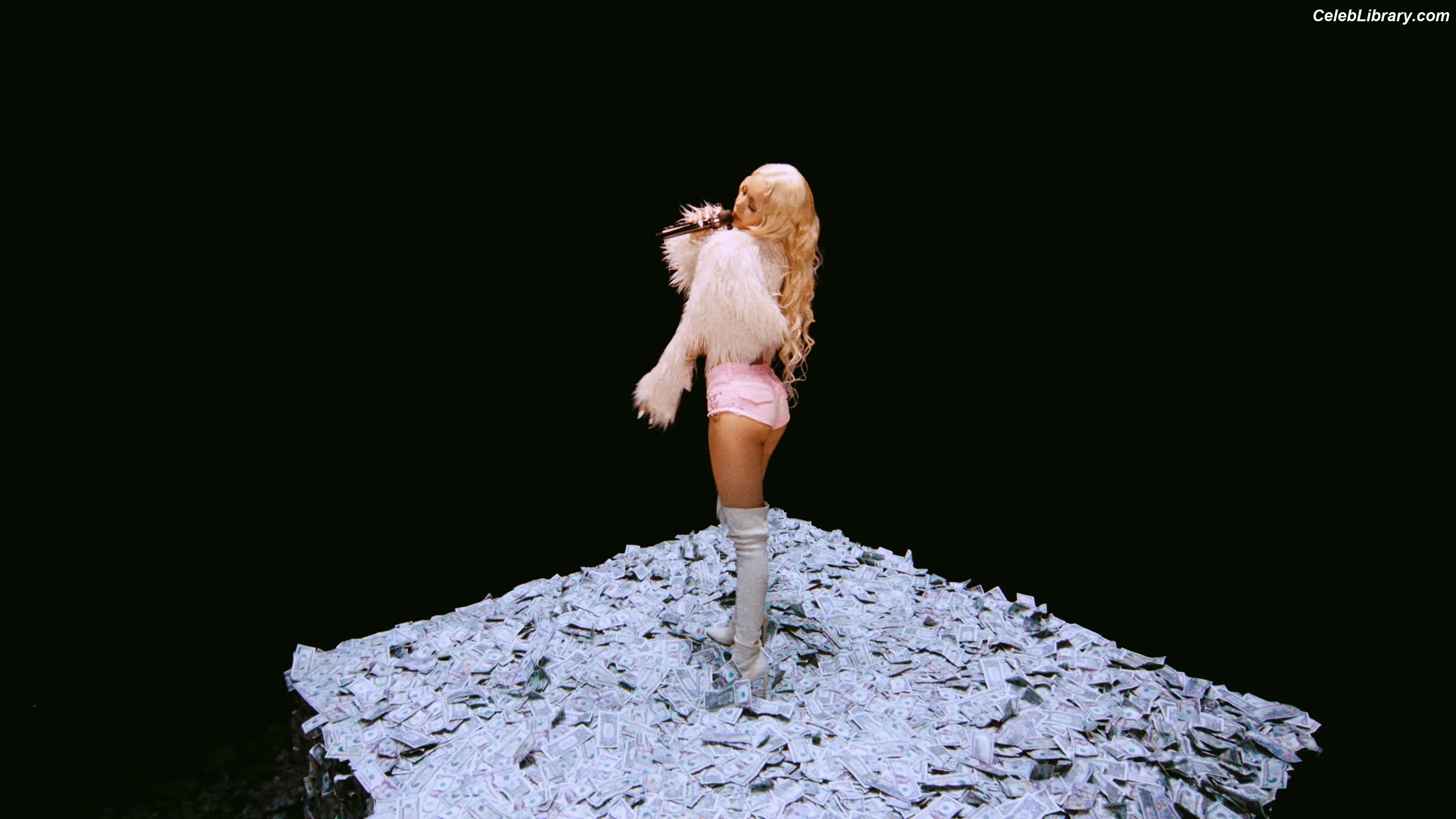 Lisa  BLΛƆKPIИK (Blackpink) photo 6 of 6182