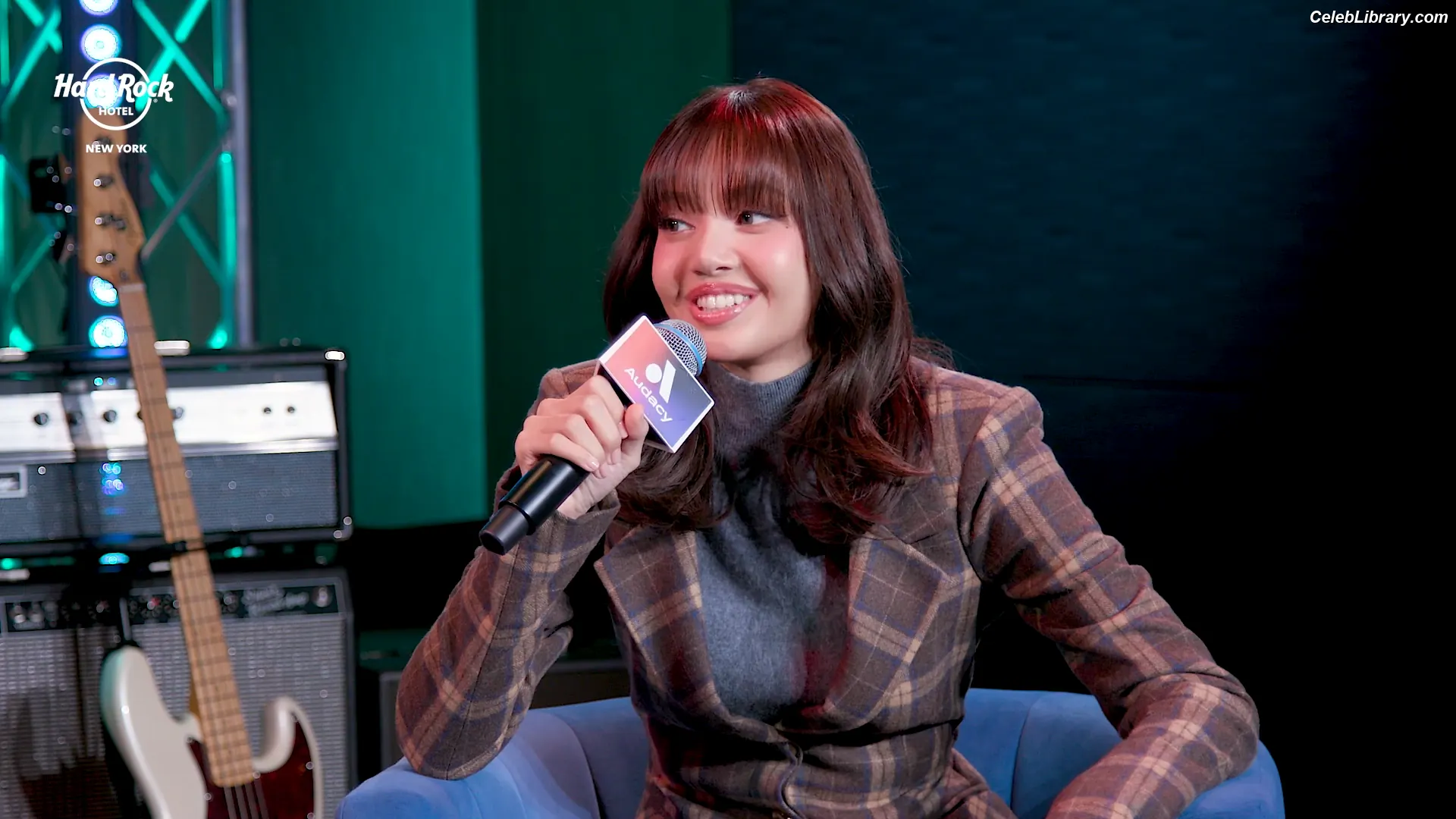 Lisa  BLΛƆKPIИK (Blackpink) photo 20 of 6182
