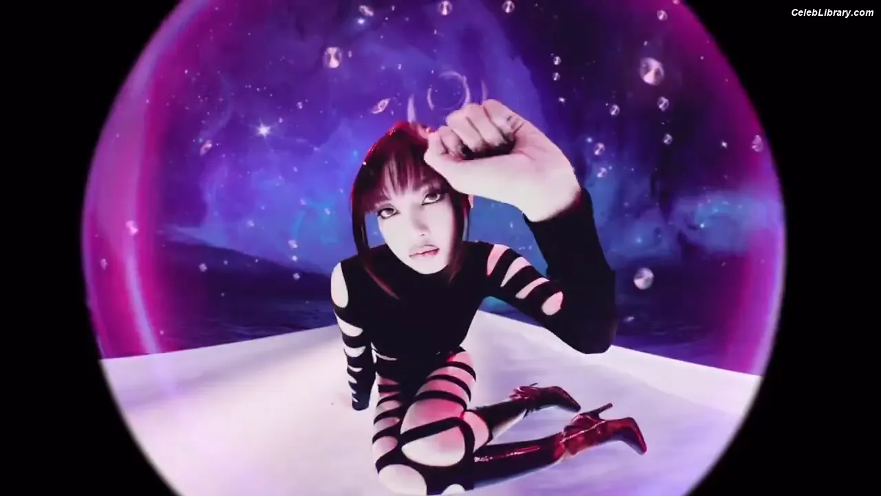 Lisa  BLΛƆKPIИK (Blackpink) photo 3 of 6182