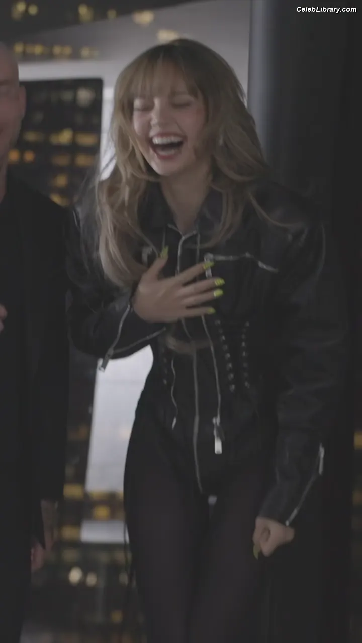 Lisa  BLΛƆKPIИK (Blackpink) photo 15 of 6182