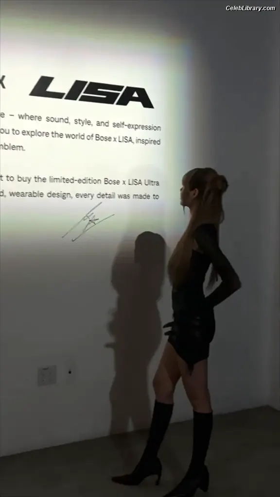 Lisa  BLΛƆKPIИK (Blackpink) photo 9 of 6182