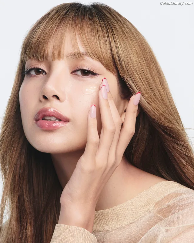 Lisa BLΛƆKPIИK (Blackpink) photo 3 of 6190