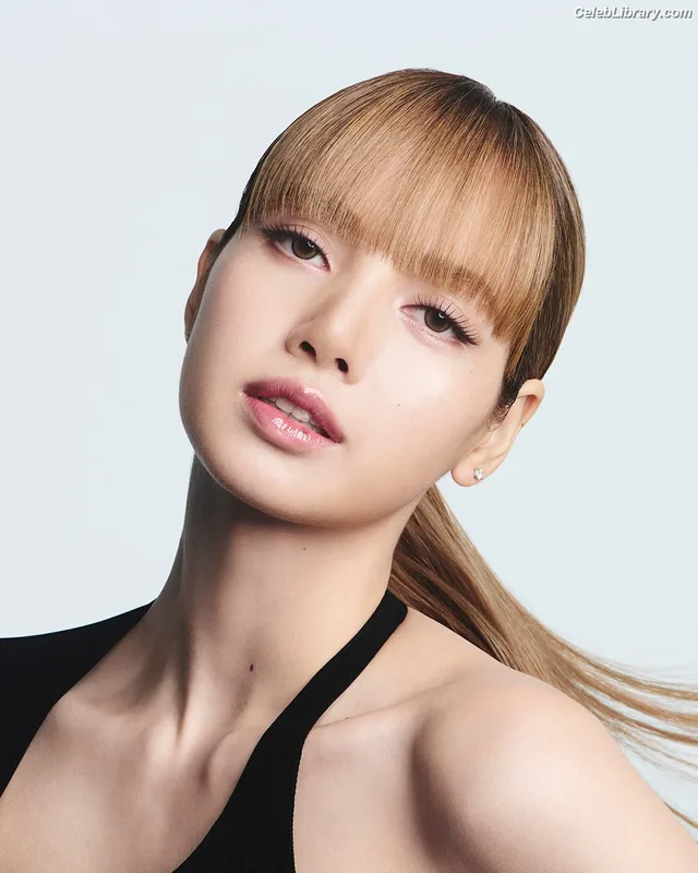 Lisa BLΛƆKPIИK (Blackpink) photo 8 of 6190