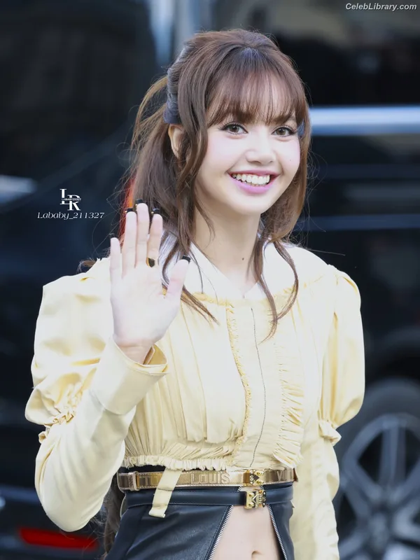 Lisa BLΛƆKPIИK (Blackpink) photo 23 of 6190
