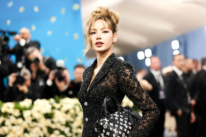 Lisa BLΛƆKPIИK (Blackpink) photo 23 of 6190