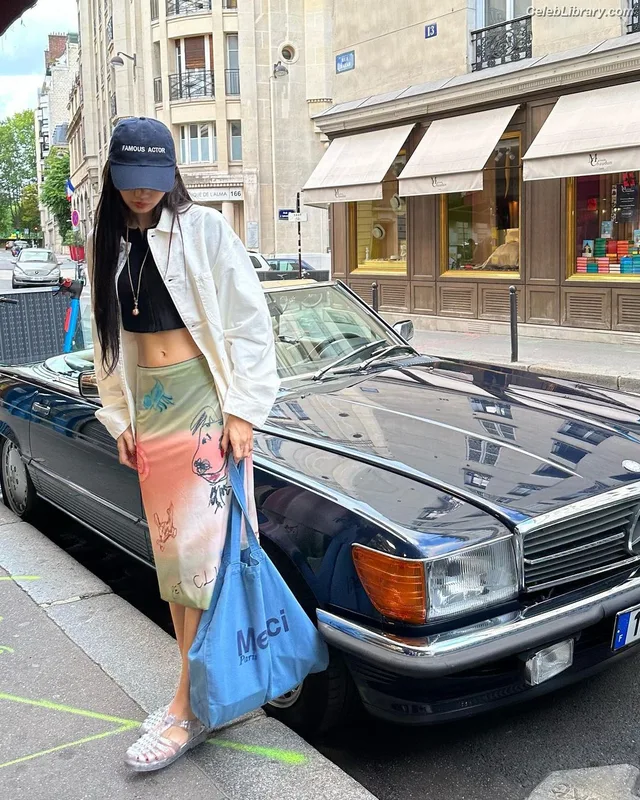 Lisa  BLΛƆKPIИK (Blackpink) photo 13 of 6190