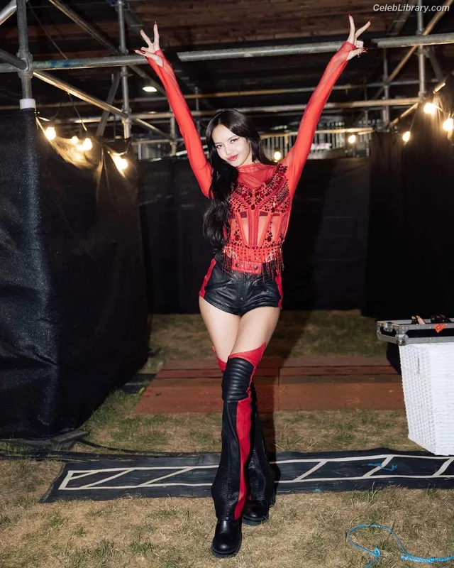 Lisa  BLΛƆKPIИK (Blackpink) photo 18 of 6190