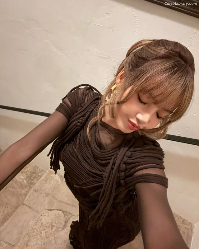 Lisa  BLΛƆKPIИK (Blackpink) photo 22 of 6190