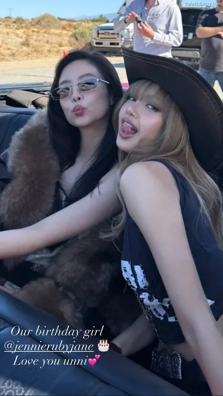 Lisa  BLΛƆKPIИK (Blackpink) photo 6 of 6190