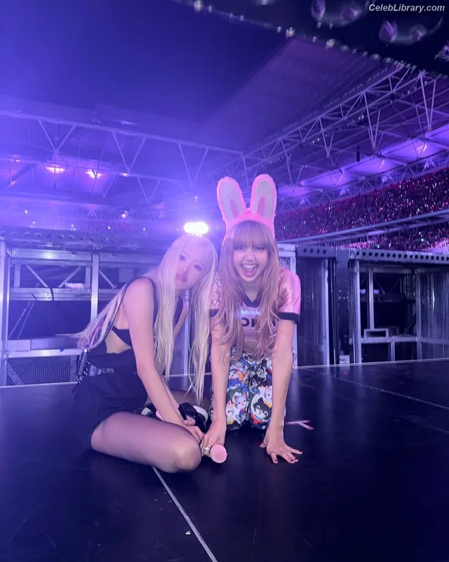 Lisa  BLΛƆKPIИK (Blackpink) photo 13 of 6190