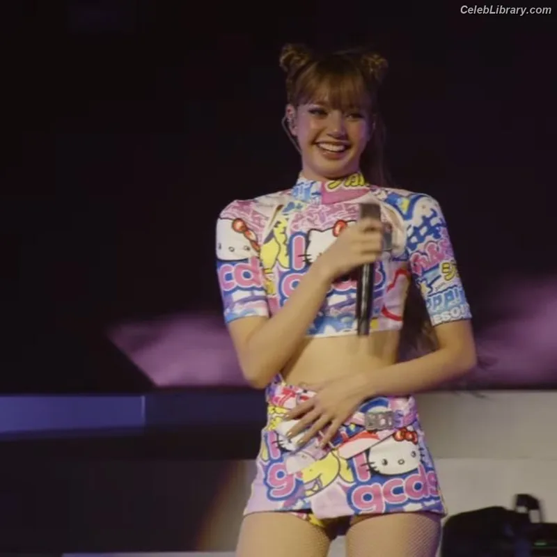 Lisa  BLΛƆKPIИK (Blackpink) photo 21 of 6190