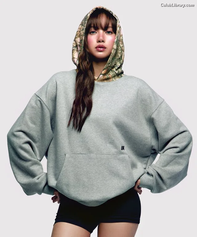 Lisa  BLΛƆKPIИK (Blackpink) photo 22 of 6190