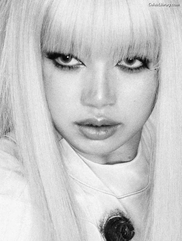 Lisa  BLΛƆKPIИK (Blackpink) photo 6 of 6190