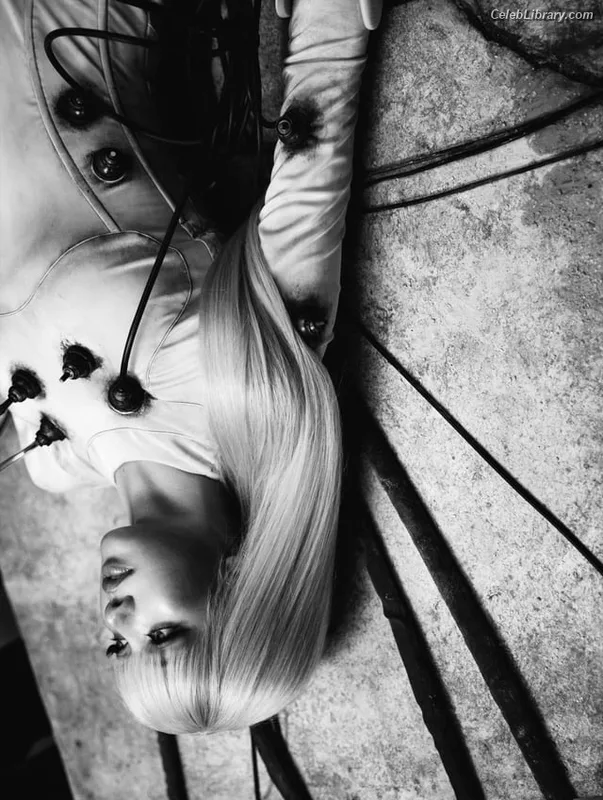 Lisa  BLΛƆKPIИK (Blackpink) photo 9 of 6190