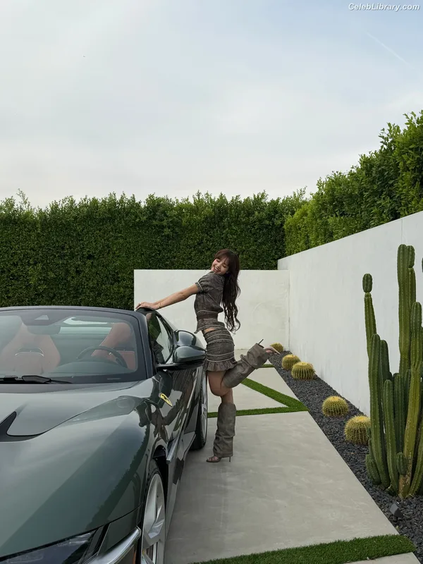 Lisa  BLΛƆKPIИK (Blackpink) photo 4 of 6190