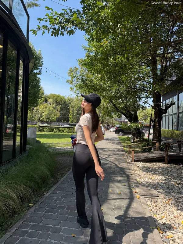 Lisa  BLΛƆKPIИK (Blackpink) photo 20 of 6190