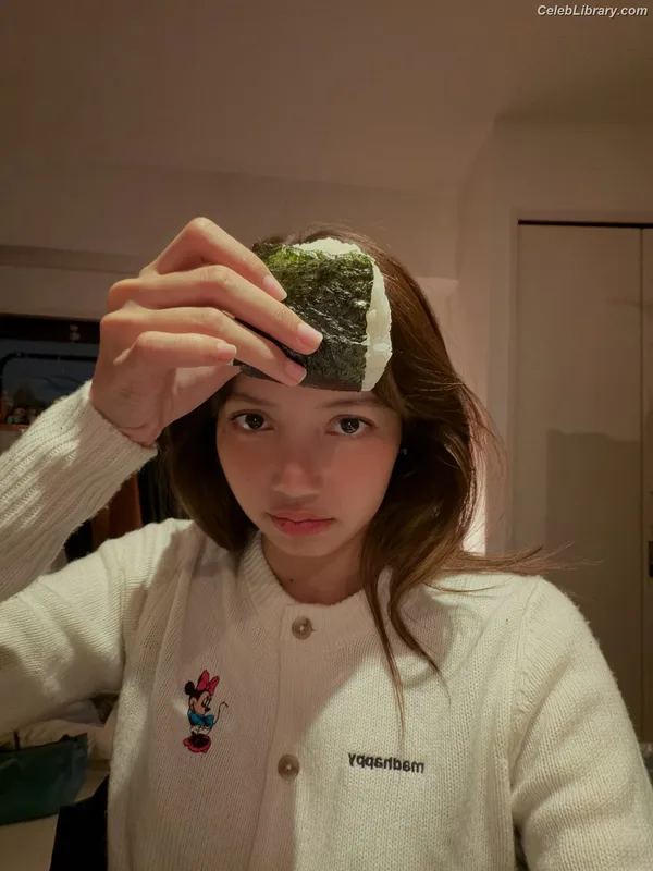 Lisa  BLΛƆKPIИK (Blackpink) photo 22 of 6190