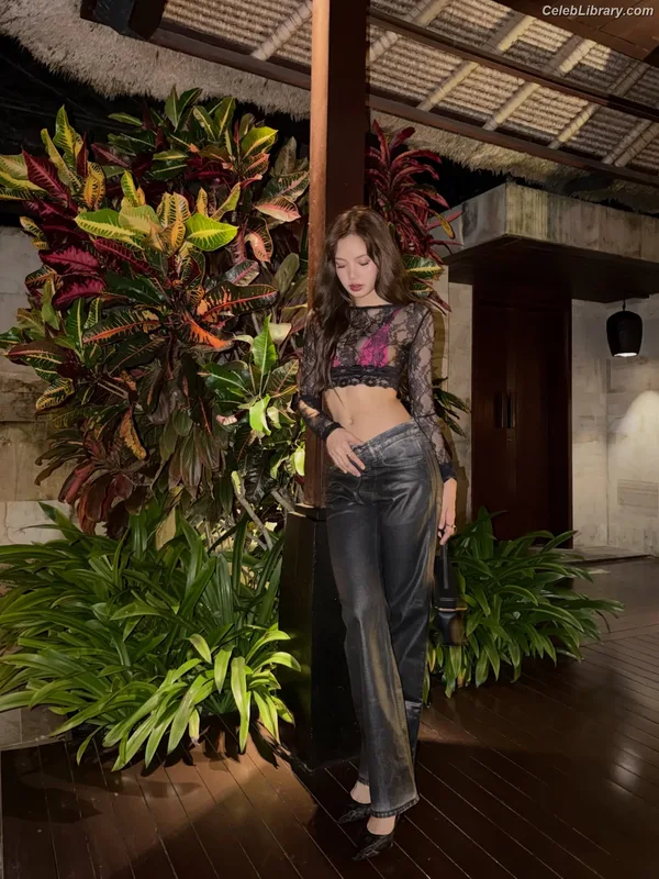 Lisa  BLΛƆKPIИK (Blackpink) photo 23 of 6190
