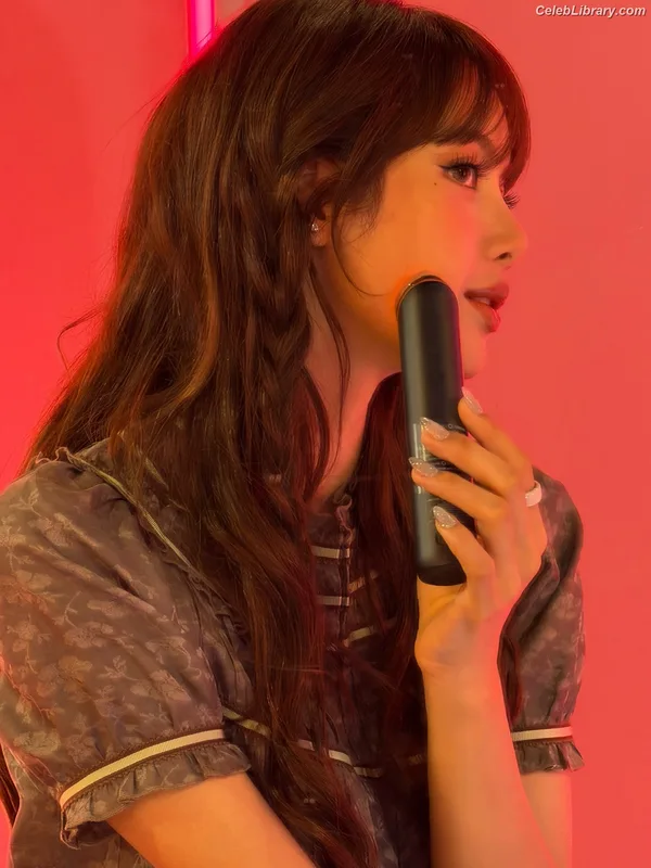 Lisa  BLΛƆKPIИK (Blackpink) photo 17 of 6190
