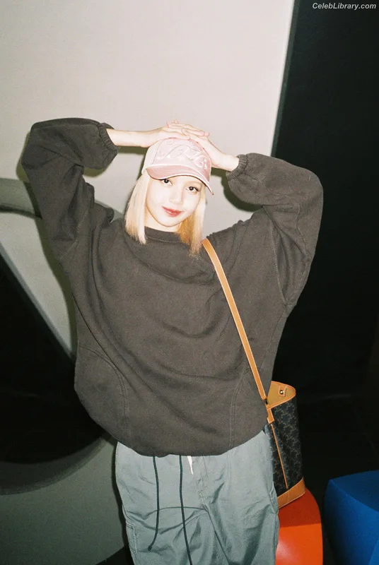 Lisa  BLΛƆKPIИK (Blackpink) photo 17 of 6190