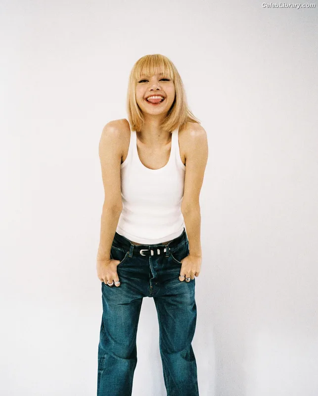 Lisa  BLΛƆKPIИK (Blackpink) photo 22 of 6190