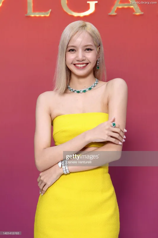 Lisa  BLΛƆKPIИK (Blackpink) photo 6 of 6190