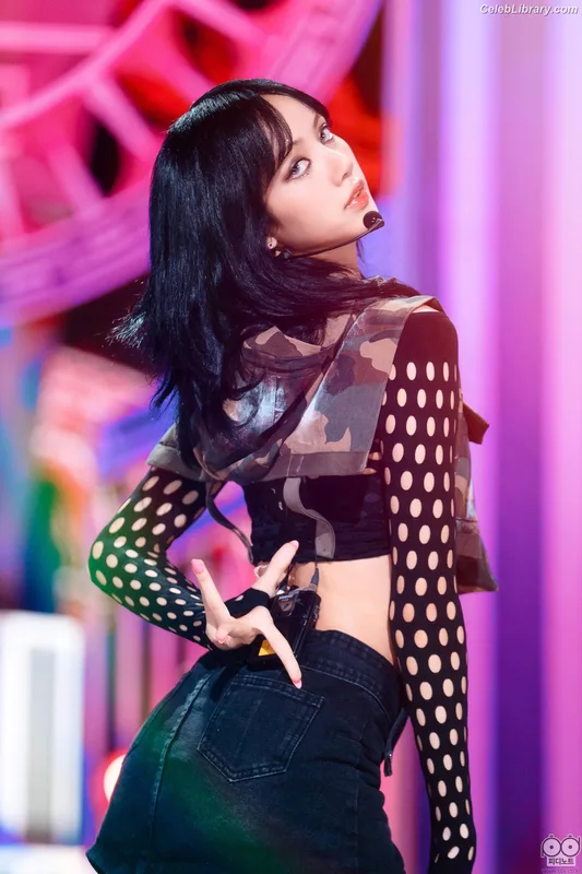 Lisa  BLΛƆKPIИK (Blackpink) photo 18 of 6190