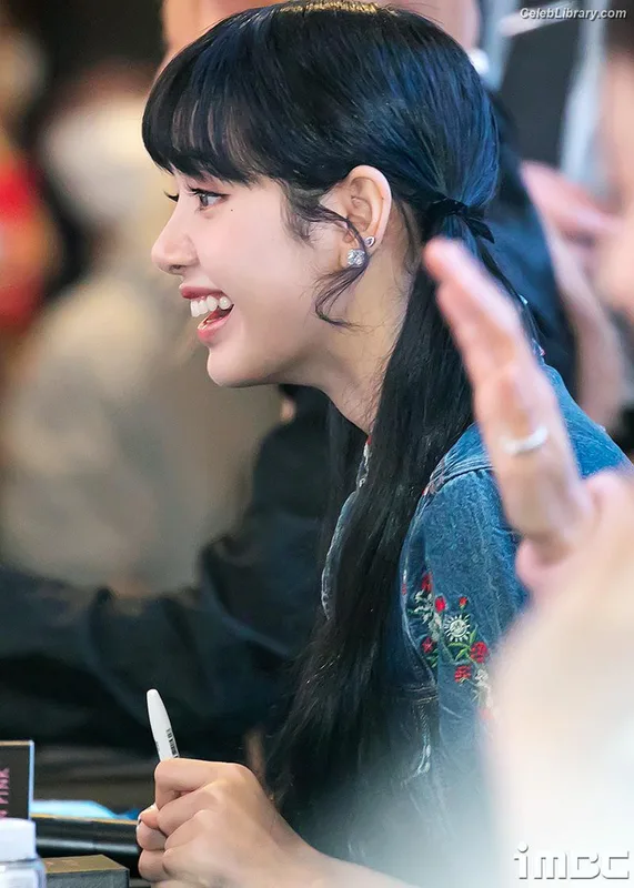 Lisa  BLΛƆKPIИK (Blackpink) photo 21 of 6190