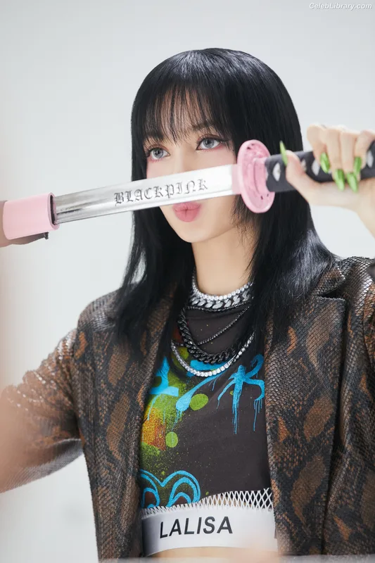 Lisa  BLΛƆKPIИK (Blackpink) photo 5 of 6190