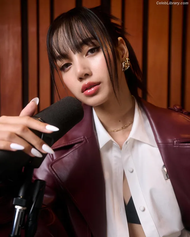 Lisa  BLΛƆKPIИK (Blackpink) photo 8 of 6190