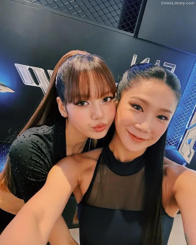 Lisa  BLΛƆKPIИK (Blackpink) photo 22 of 6190