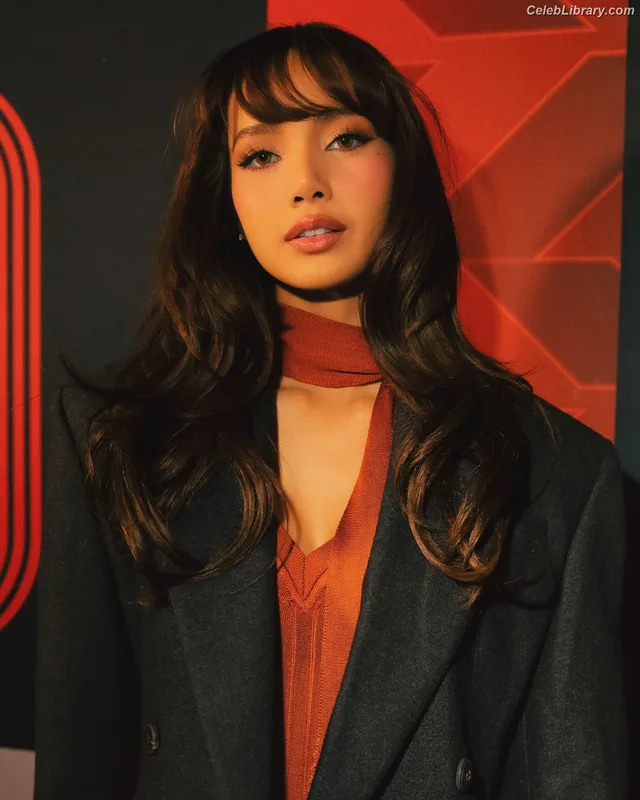 Lisa  BLΛƆKPIИK (Blackpink) photo 23 of 6190