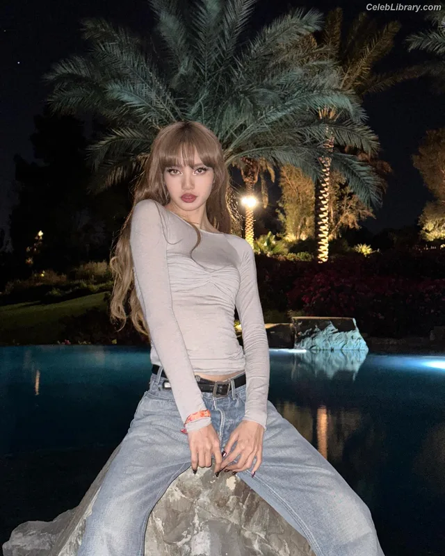 Lisa BLΛƆKPIИK (Blackpink) photo 13 of 6190