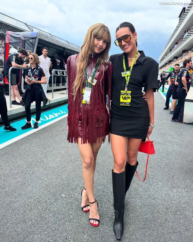 Lisa  BLΛƆKPIИK (Blackpink) photo 6 of 6190